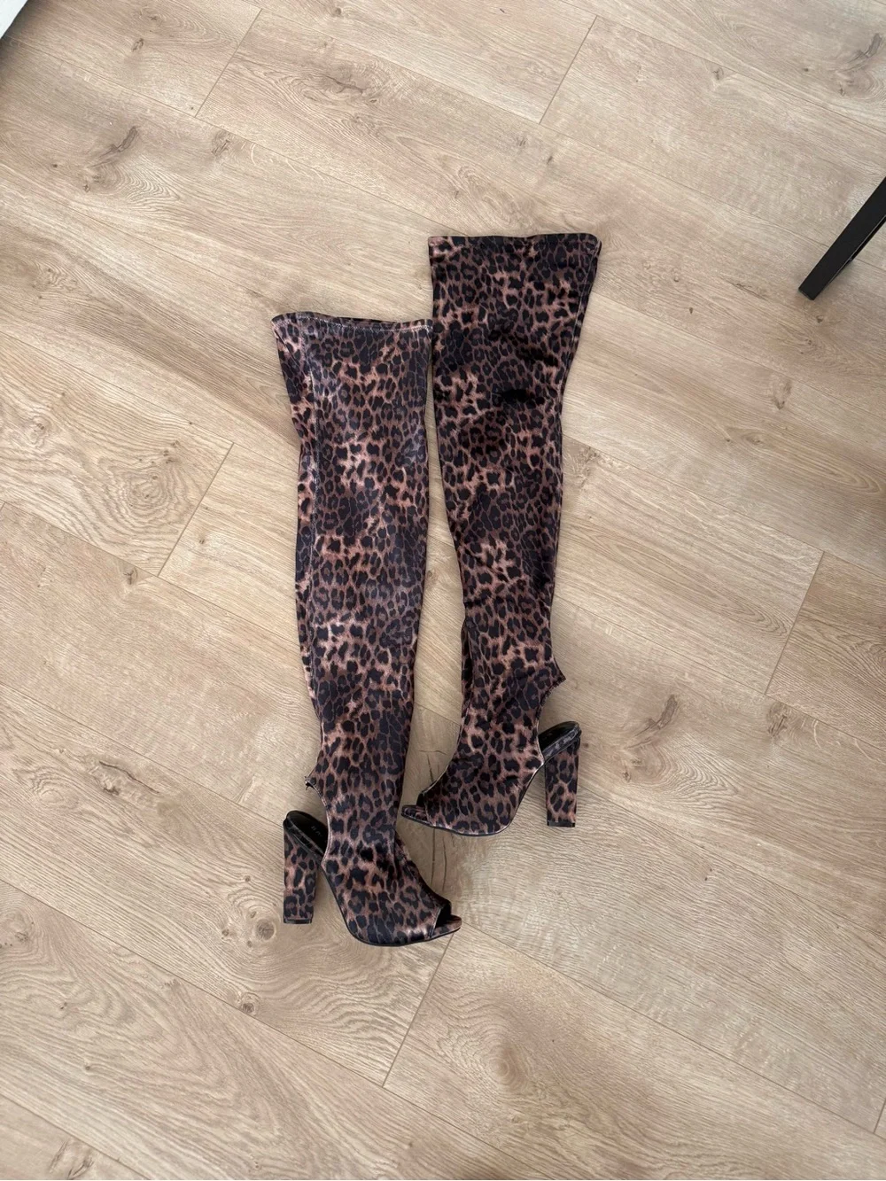 Bamboo Leopard Print Over-the-Knee Boots | Size 7